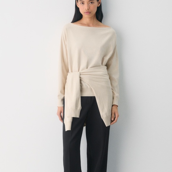 Aritzia Sweaters - Aritzia Inspiration Sweater NWT White Size Small